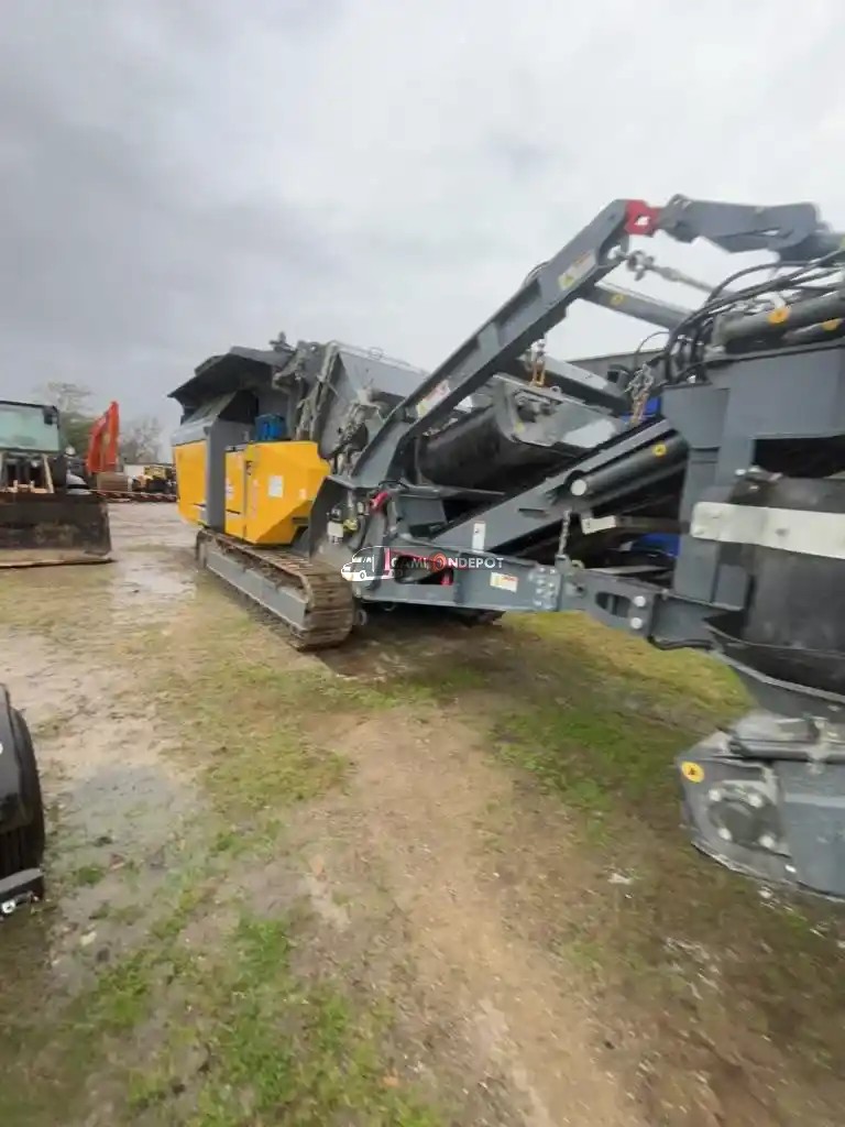 Truck Thumbnail 2