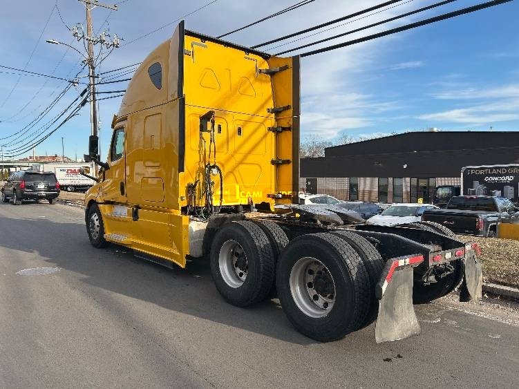 Truck Thumbnail 4