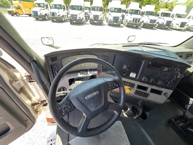 Truck Thumbnail 6