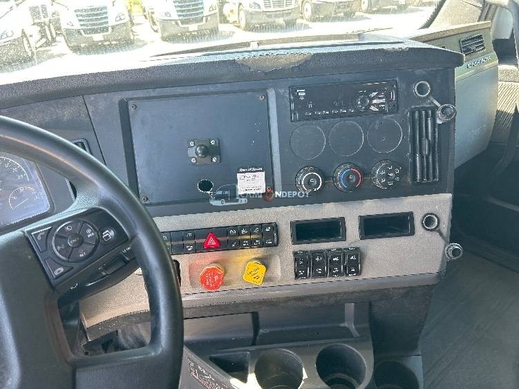 Truck Thumbnail 7