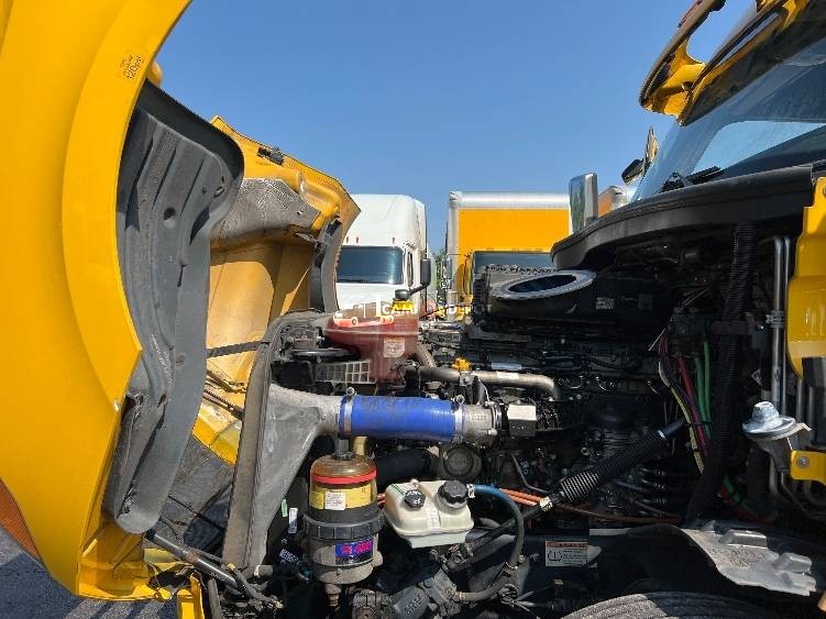 Truck Thumbnail 12