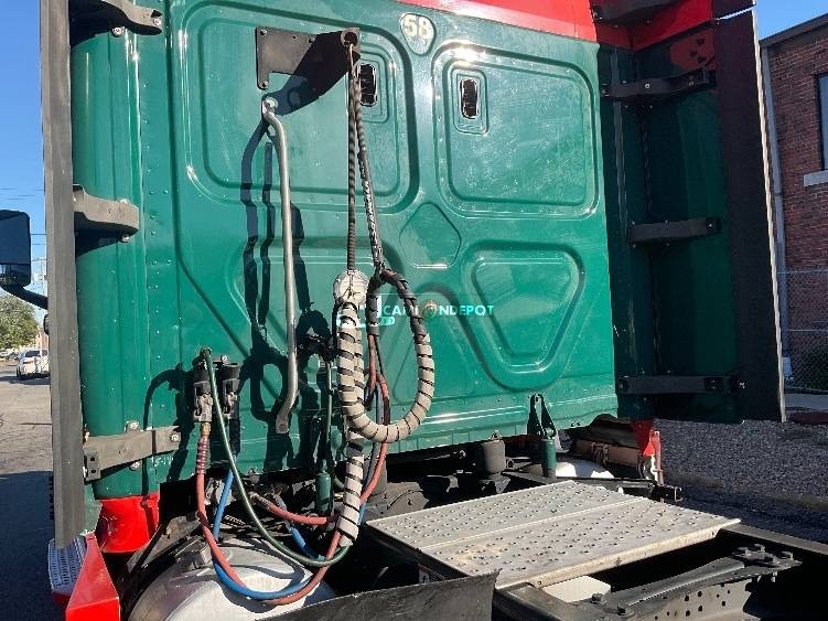 Truck Thumbnail 13