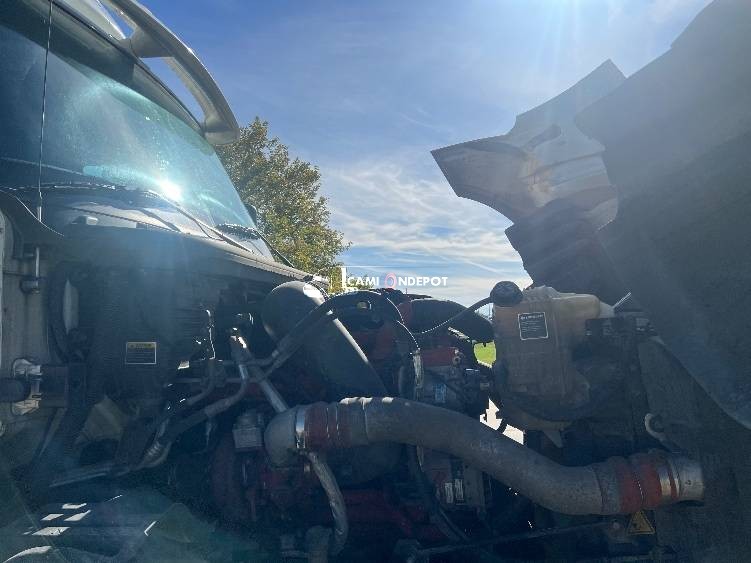 Truck Thumbnail 10