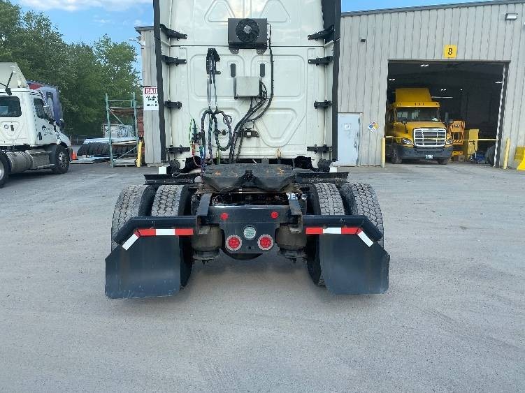 Truck Thumbnail 6