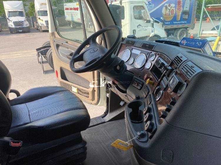 Truck Thumbnail 8