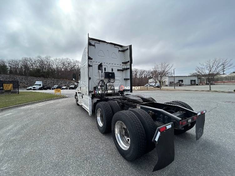 Truck Thumbnail 5