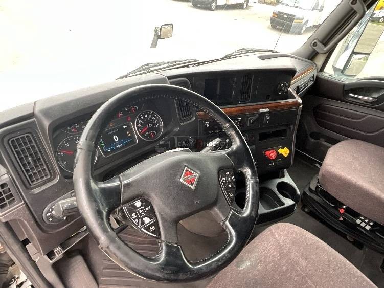Truck Thumbnail 7