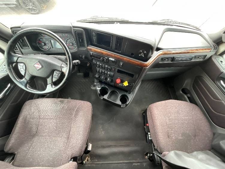 Truck Thumbnail 8