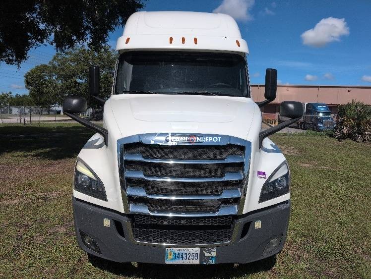 Truck Thumbnail 3