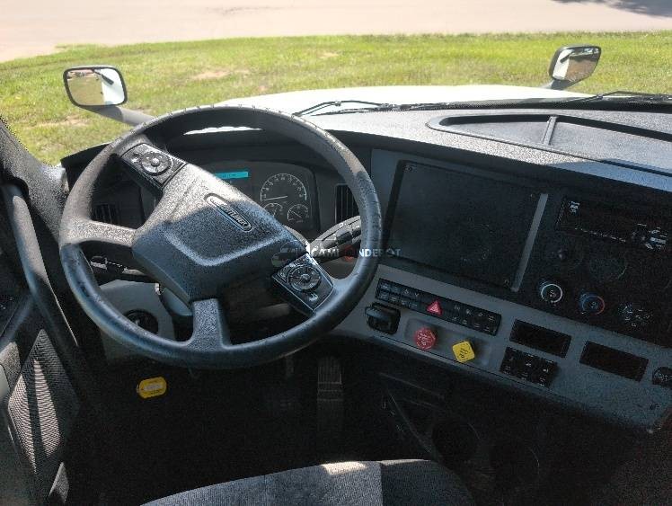 Truck Thumbnail 7