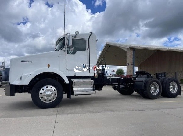Truck Thumbnail 2