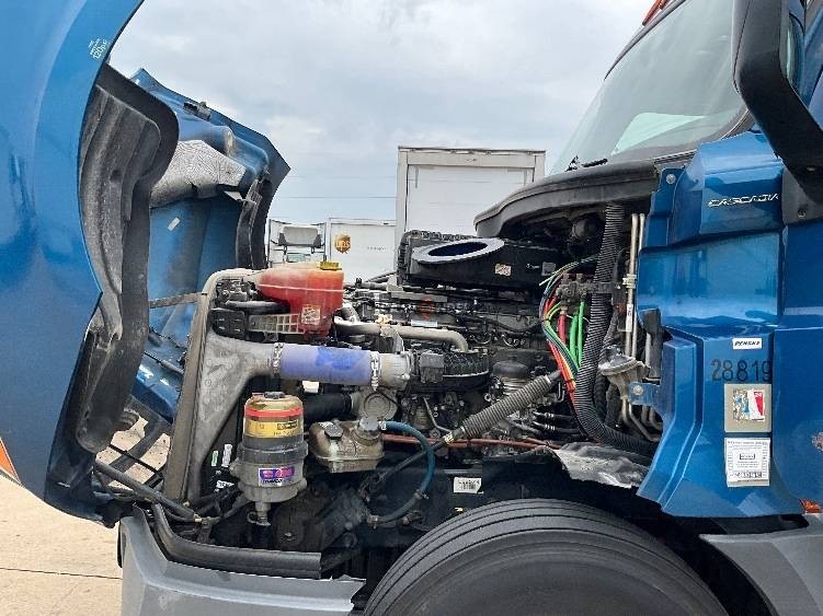 Truck Thumbnail 10