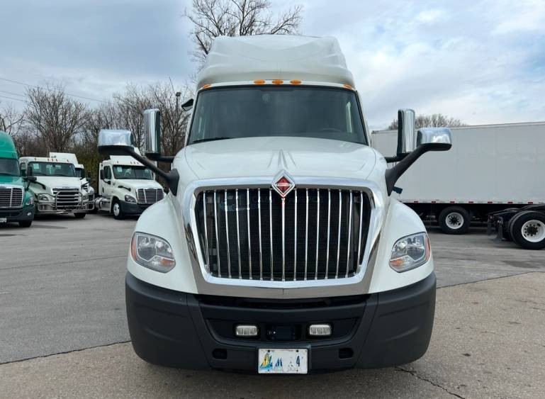 Truck Thumbnail 3
