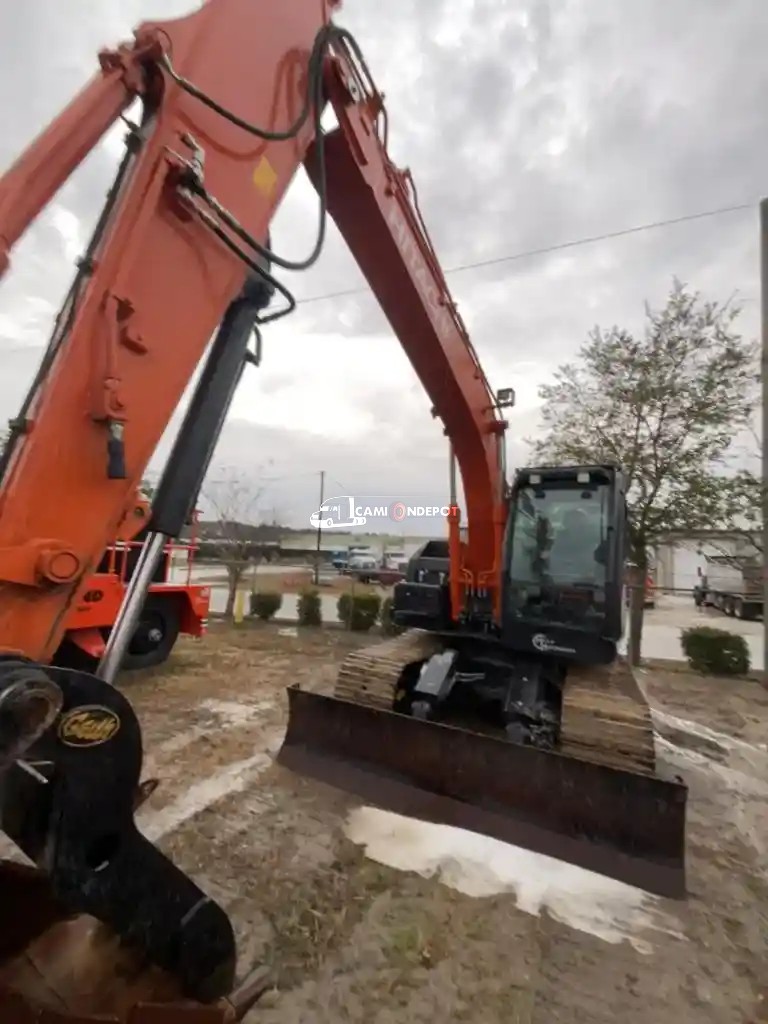 Truck Thumbnail 3