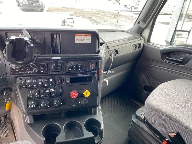 Truck Thumbnail 8