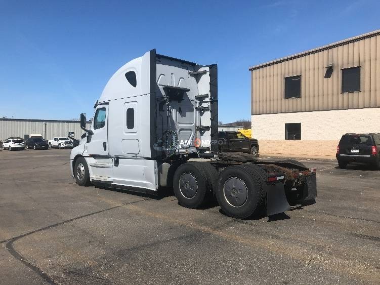 Truck Thumbnail 4