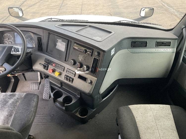 Truck Thumbnail 8
