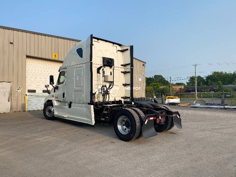 Truck Thumbnail 4