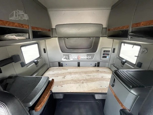 Truck Thumbnail 3
