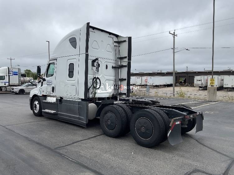 Truck Thumbnail 5