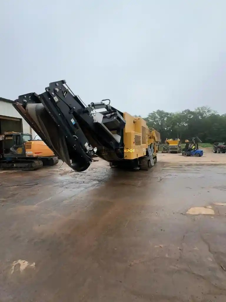 Truck Thumbnail 4