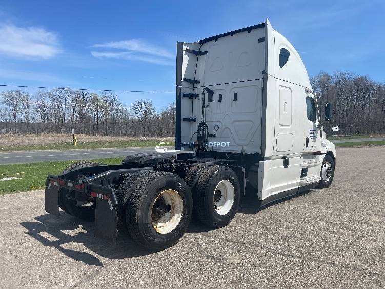 Truck Thumbnail 5