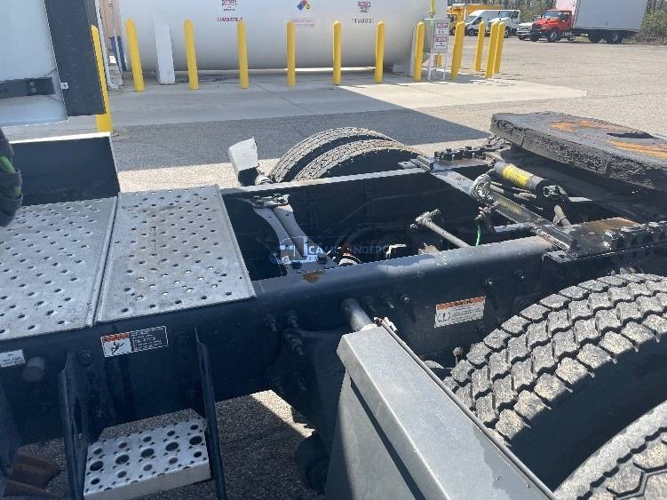 Truck Thumbnail 13