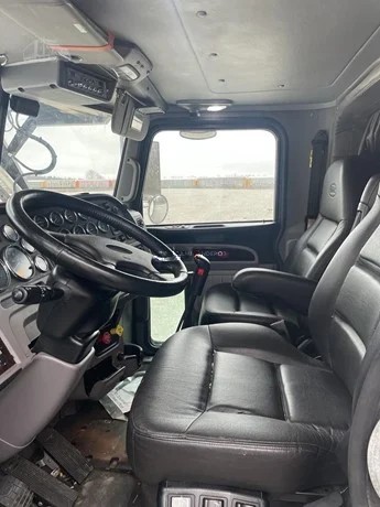 Truck Thumbnail 6