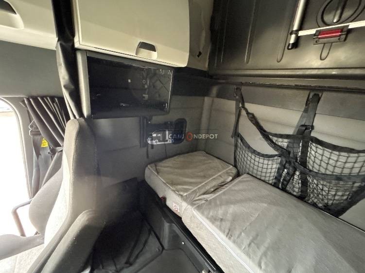 Truck Thumbnail 11