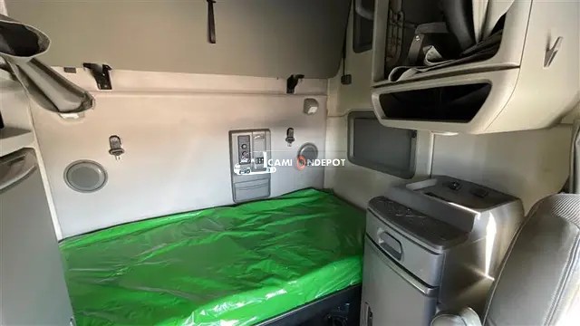 Truck Thumbnail 6