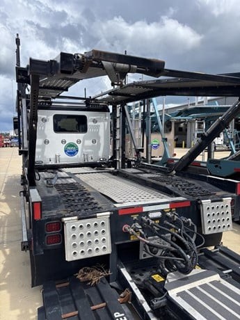 Truck Thumbnail 3