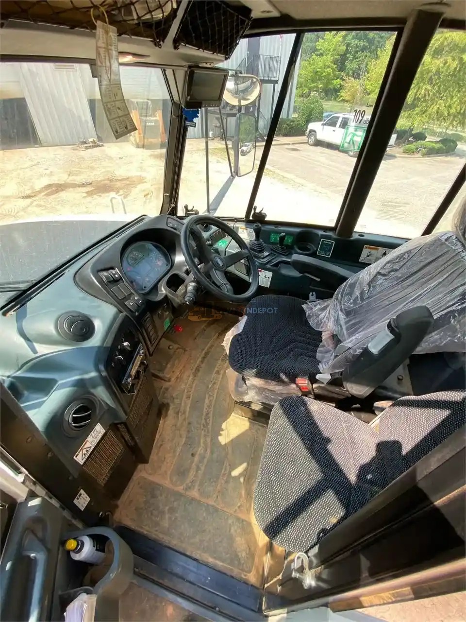Truck Thumbnail 5
