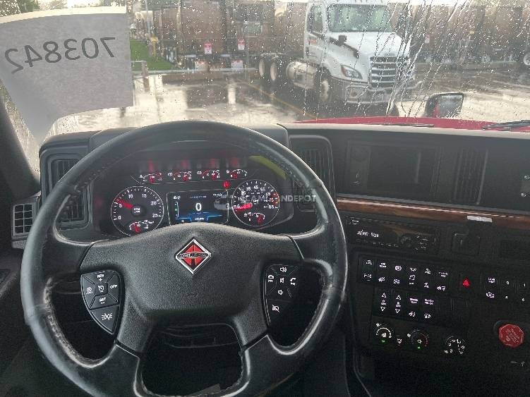Truck Thumbnail 6