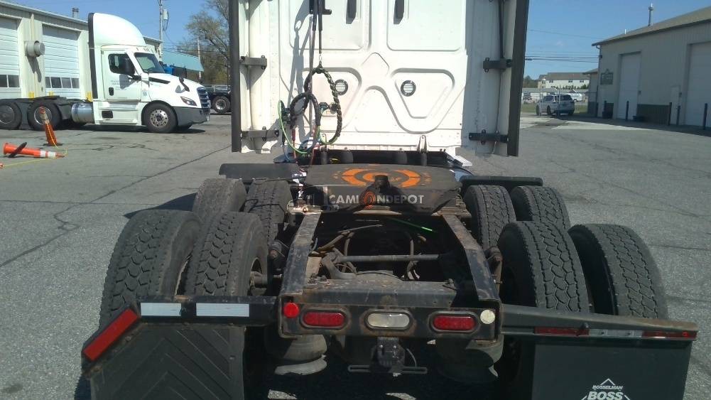 Truck Thumbnail 5