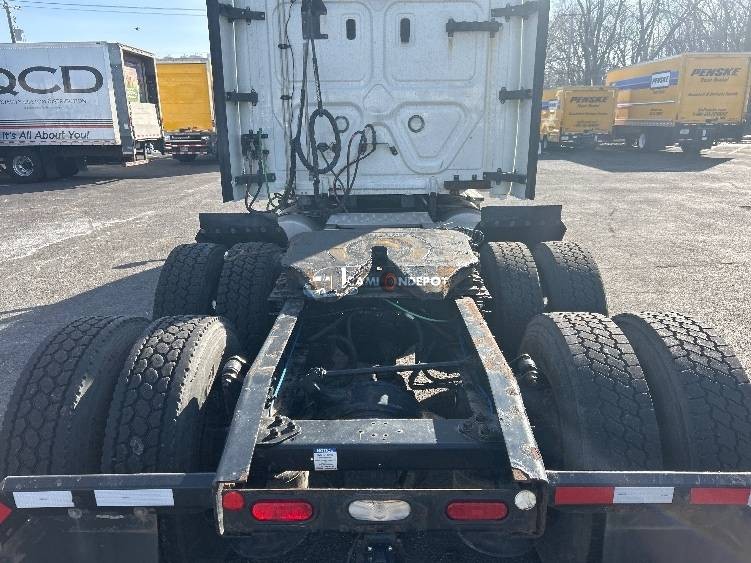 Truck Thumbnail 4