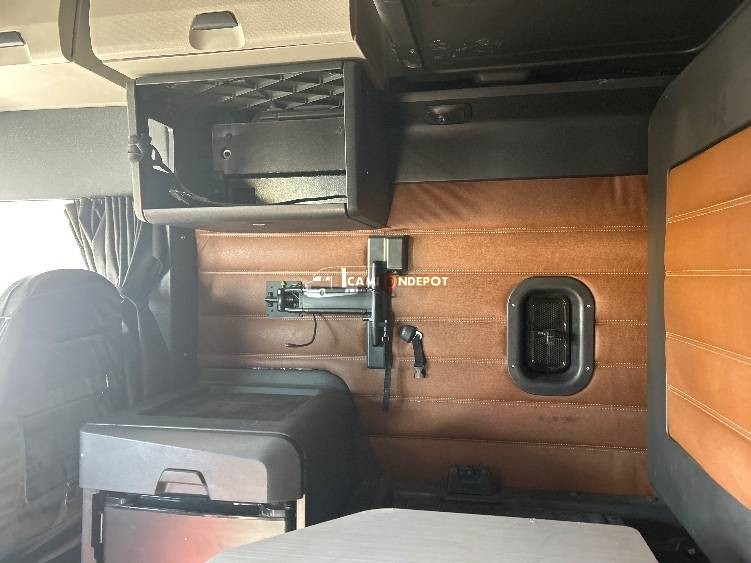 Truck Thumbnail 13