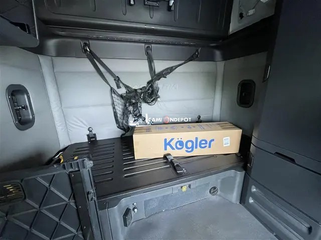 Truck Thumbnail 5