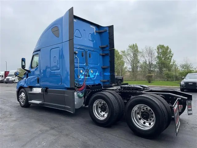 Truck Thumbnail 4