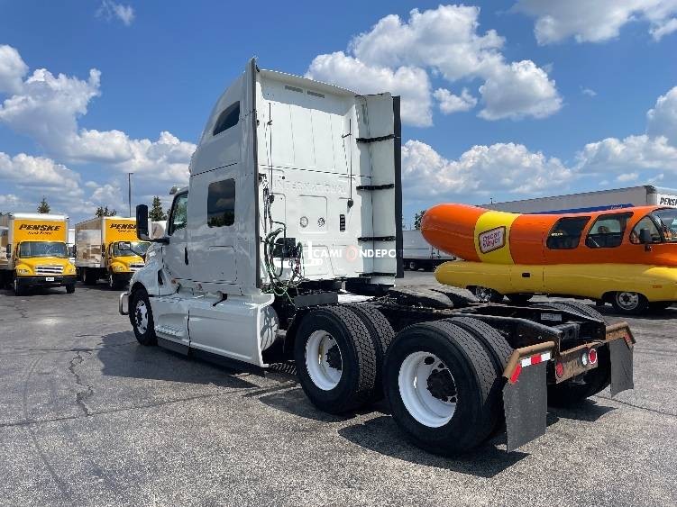 Truck Thumbnail 5