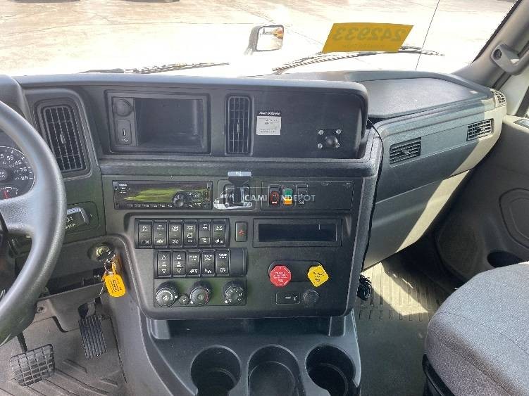 Truck Thumbnail 8