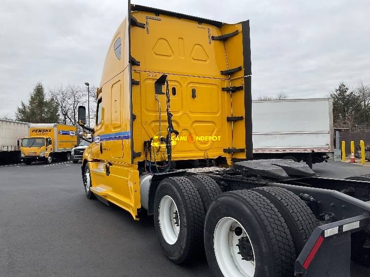 Truck Thumbnail 4