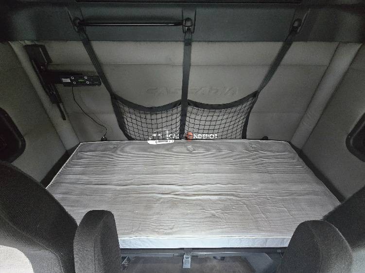 Truck Thumbnail 9