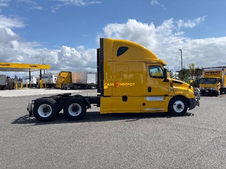 Truck Thumbnail 6