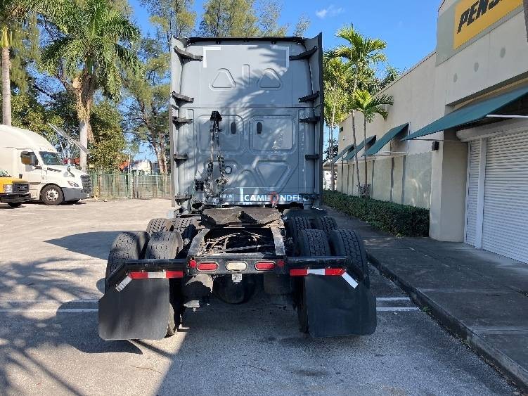 Truck Thumbnail 6