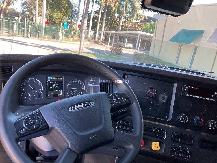 Truck Thumbnail 8