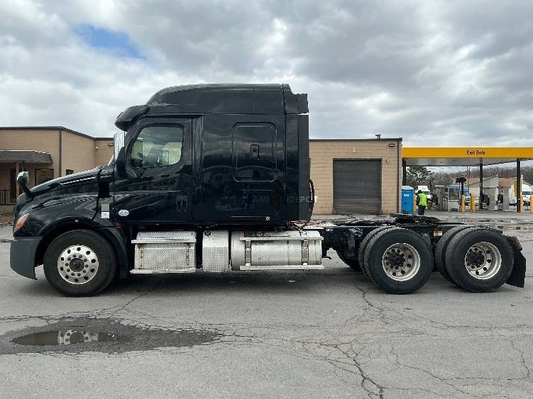 Truck Thumbnail 3