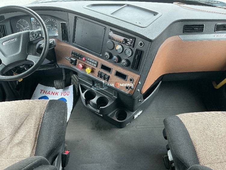 Truck Thumbnail 7