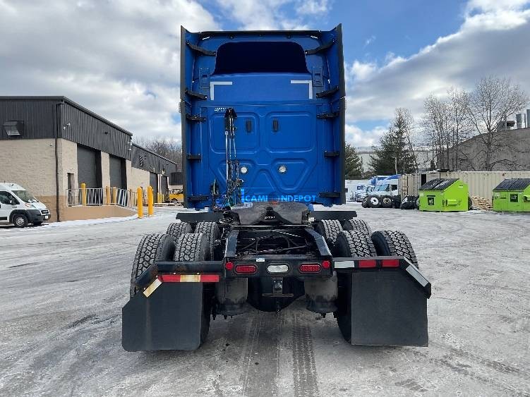 Truck Thumbnail 6