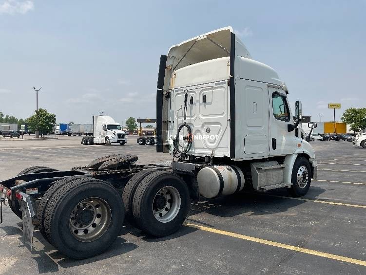 Truck Thumbnail 5