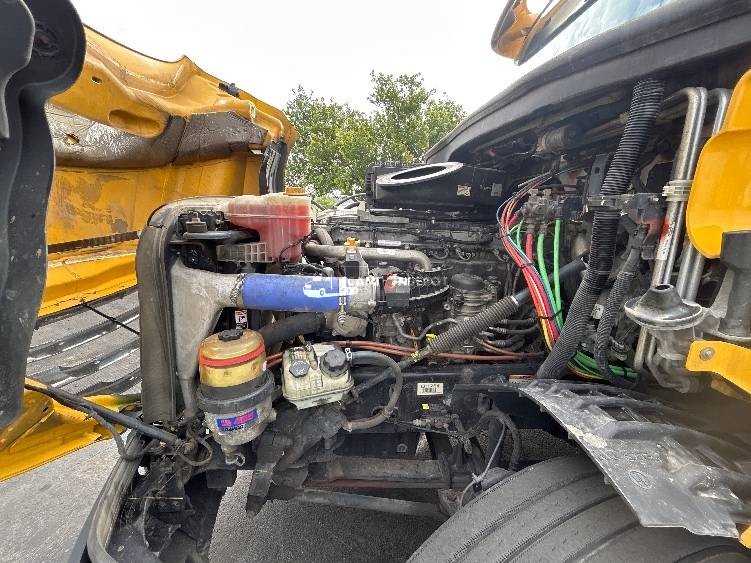 Truck Thumbnail 12